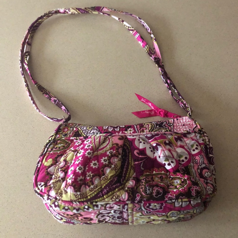 🌺Vera Bradley Hobo bag🌺 (Vera Berry Paisley) - Picture 2 of 11